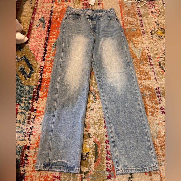 MICAS Asymmetric Waist Straight Leg Jeans. Light wash. Size S / 28” waist - Picture 3 of 4